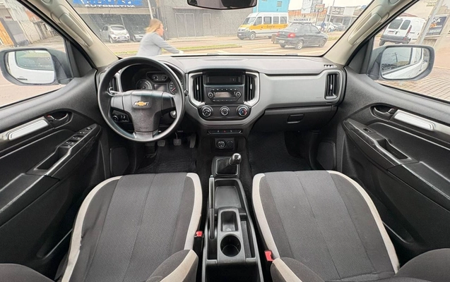 imagem-https://www.socarrao.com.br/sc-vehicle-images-prod/2758600/1784563132306-V2hhdHNBcHAgSW1hZ2UgMjAyNi0wNy0wMiBhdCAwOS40NS4xMCAoOSkuanBlZw.jpeg
