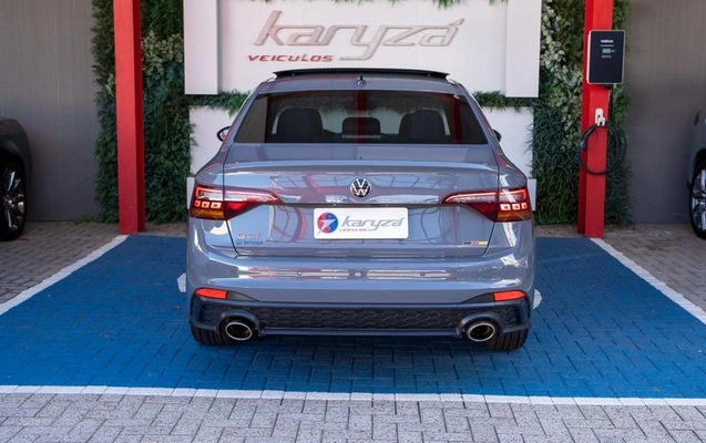imagem-https://www.socarrao.com.br/sc-vehicle-images-prod/2759884/1789650110970-8296360_0_B_1573783da4.jpeg