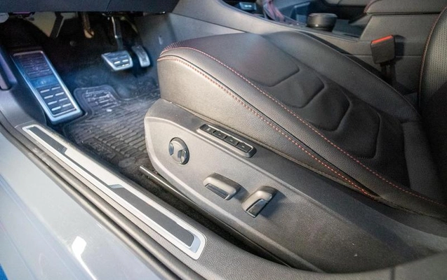 imagem-https://www.socarrao.com.br/sc-vehicle-images-prod/2759884/1789650110988-8296360_8_B_6ee8bec6e9.jpeg