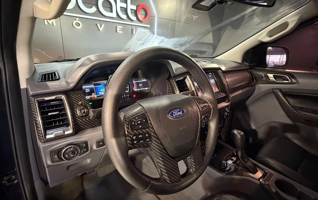 imagem-https://www.socarrao.com.br/sc-vehicle-images-prod/2759931/1784567337256-003_999a3dc62ca95c49610fbef43d5c134a.jpeg