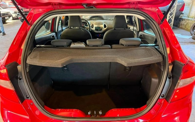 imagem-https://www.socarrao.com.br/sc-vehicle-images-prod/2760058/1784567651952-8296370_12_B_284bc94ca7.jpeg