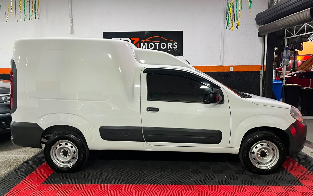 imagem-https://www.socarrao.com.br/sc-vehicle-images-prod/2760078/1784567678014-V2hhdHNBcHAgSW1hZ2UgMjAyNi0wNy0xOCBhdCAxMC41NC40MSAoNSkuanBlZw.jpeg
