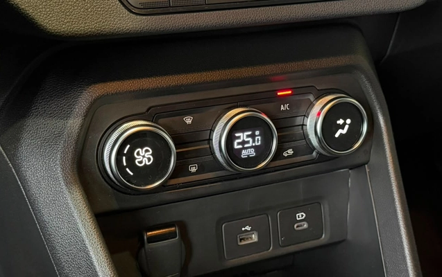 imagem-https://www.socarrao.com.br/sc-vehicle-images-prod/2760161/1784730969750-V2hhdHNBcHAgSW1hZ2UgMjAyNi0wNy0yMiBhdCAxMS4wMy4wOCAoMSkuanBlZw.jpeg