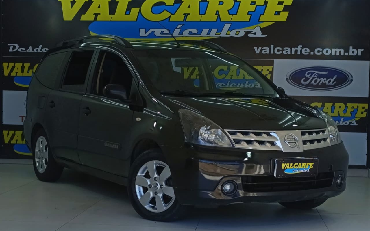Nissan LIVINA 2012 Preto — foto 1 de 3