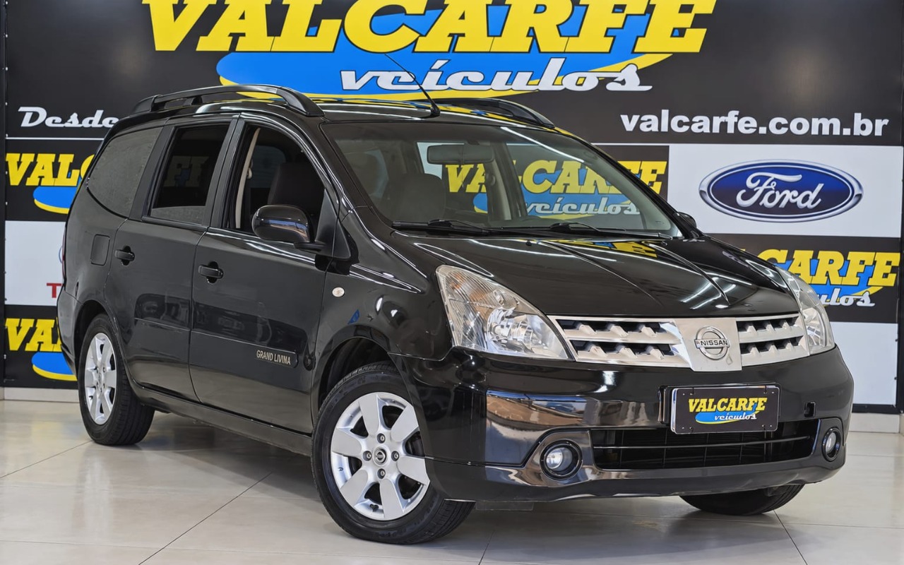 Nissan LIVINA 2012 Preto — foto 1 de 3