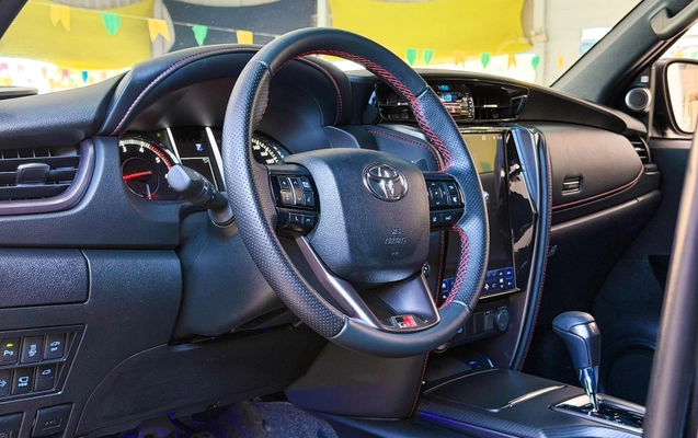 imagem-https://www.socarrao.com.br/sc-vehicle-images-prod/2760574/1784569209802-4b36524cd6ce4de3aa12dbbcc2086e60_1784569165779.jpg