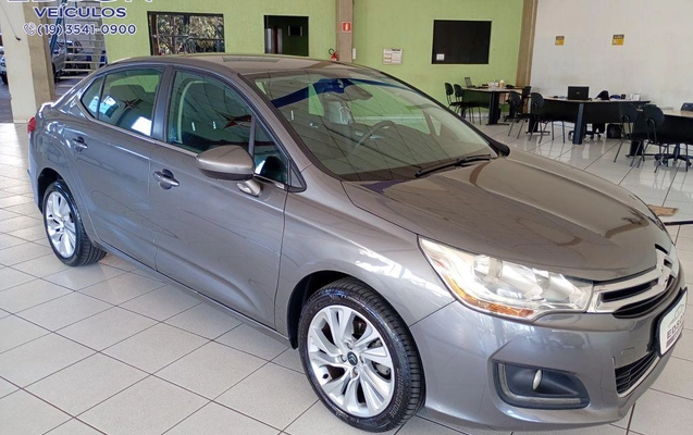 imagem-https://www.socarrao.com.br/sc-vehicle-images-prod/2760880/1784572850065-1231810.jpg