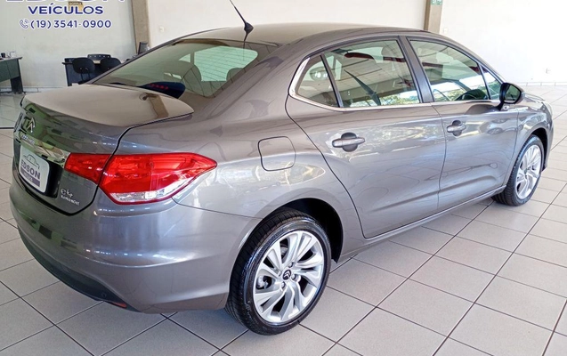 imagem-https://www.socarrao.com.br/sc-vehicle-images-prod/2760880/1784572850068-1231813.jpg