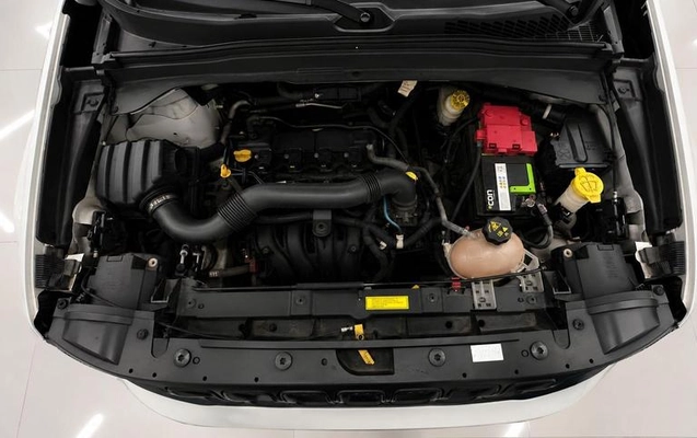 imagem-https://www.socarrao.com.br/sc-vehicle-images-prod/2760979/1785452572728-8293514_12_B_6568fed666.jpeg