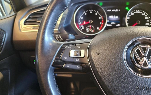 imagem-https://www.socarrao.com.br/sc-vehicle-images-prod/2761011/1789397209506-8295124_12_B_cd24d937b1.jpeg