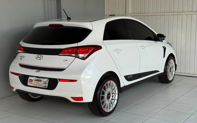 imagem-https://www.socarrao.com.br/sc-vehicle-images-prod/2761336/1789480869727-8297002_14_B_5b79632b2f.jpeg