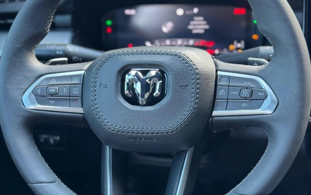 imagem-https://www.socarrao.com.br/sc-vehicle-images-prod/2761417/1784571904271-a88c6199-7d0a-4952-80b2-a3d53b5c68cf.jpg