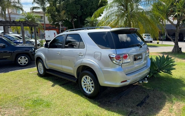 imagem-https://www.socarrao.com.br/sc-vehicle-images-prod/2761421/1784571907011-4736feff-1740-4c83-9bb0-f6ed280af006.jpg