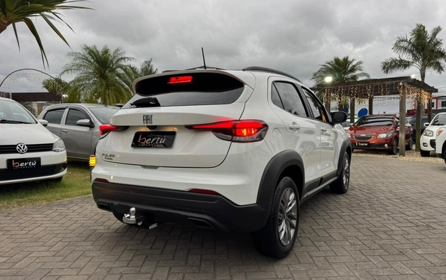 imagem-https://www.socarrao.com.br/sc-vehicle-images-prod/2761428/1784571911259-cda1e6f9-a6a1-4d79-a175-3d71a3680158.jpg