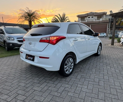 Hyundai HB20 2016 Branco — foto 1 de 3