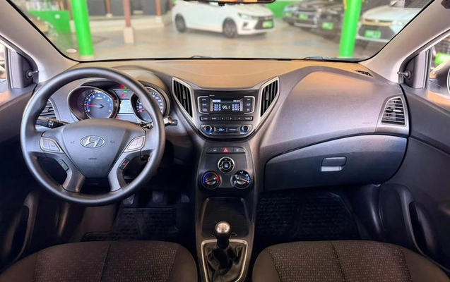 imagem-https://www.socarrao.com.br/sc-vehicle-images-prod/2761659/1789669912674-8295067_3_B_1e31441c9a.jpeg