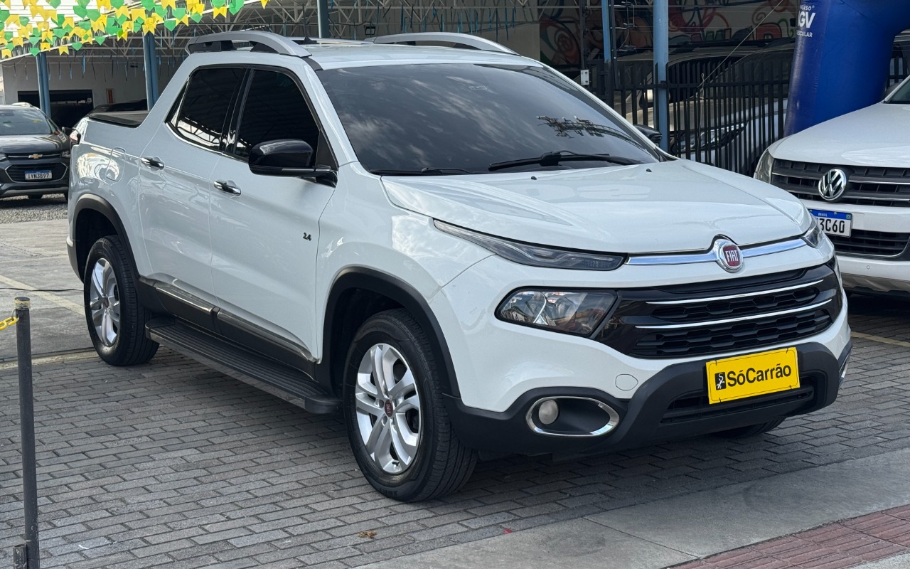 Fiat Toro Volcano 2.4 16V Flex Aut. na cor Branco em Joinville / SC - 2761881