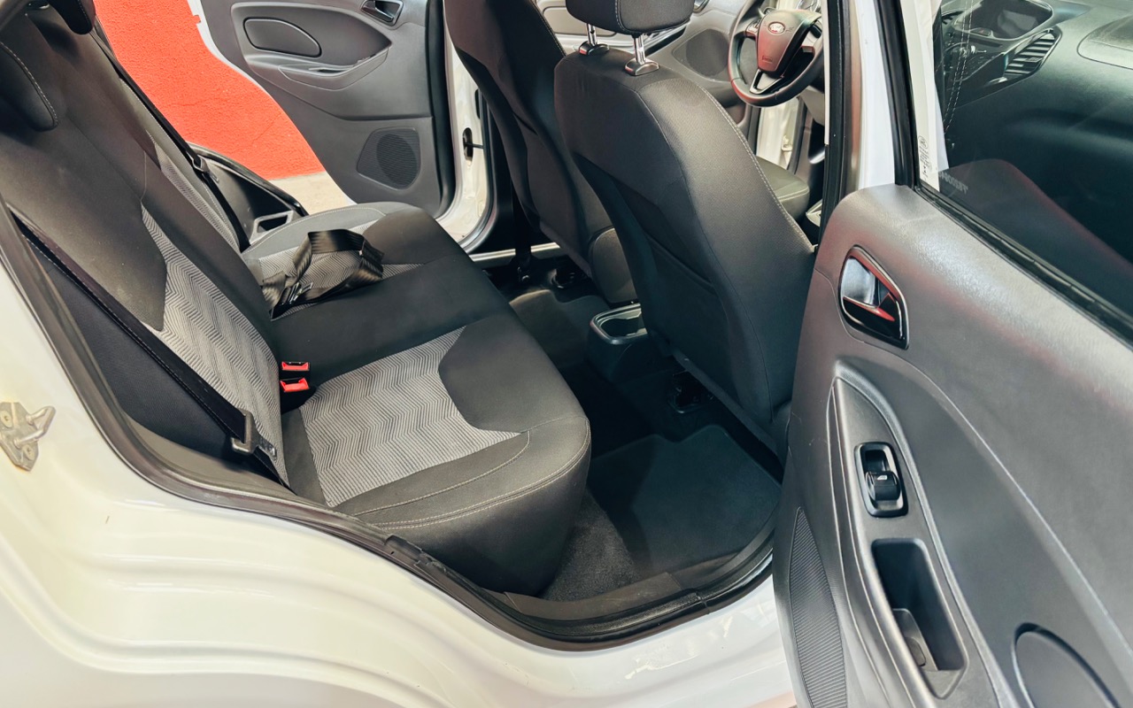 imagem-https://www.socarrao.com.br/sc-vehicle-images-prod/2762122/1784574071329-SU1HXzY5MTguanBlZw.jpeg