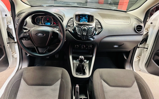 imagem-https://www.socarrao.com.br/sc-vehicle-images-prod/2762122/1784574071612-SU1HXzY5MjAuanBlZw.jpeg
