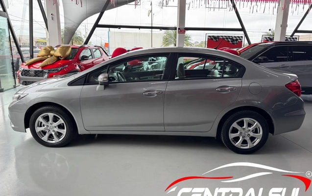 imagem-https://www.socarrao.com.br/sc-vehicle-images-prod/2762358/1788873948239-daf6a77d09b4413ca84b057de908e8ee_1788871056946.jpg