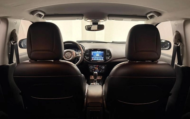 imagem-https://www.socarrao.com.br/sc-vehicle-images-prod/2762416/1789070972056-8297506_5_B_176fb1c60f.jpeg