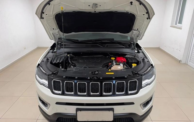 imagem-https://www.socarrao.com.br/sc-vehicle-images-prod/2762416/1789070972078-8297506_2_B_33b26a4811.jpeg
