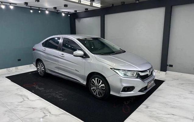 imagem-https://www.socarrao.com.br/sc-vehicle-images-prod/2762473/1789662636442-8291096_3_B_888ae70ab1.jpeg