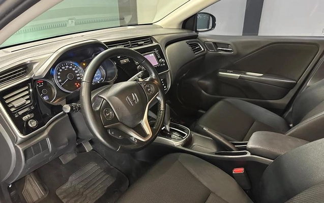 imagem-https://www.socarrao.com.br/sc-vehicle-images-prod/2762473/1789662636456-8291096_12_B_63dffc59ac.jpeg