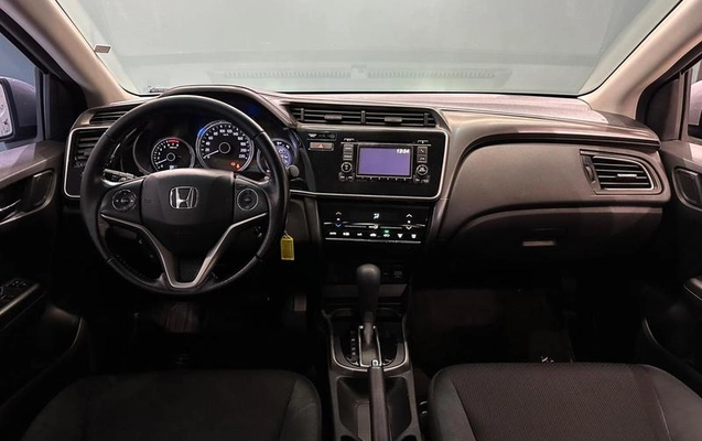 imagem-https://www.socarrao.com.br/sc-vehicle-images-prod/2762473/1789662636460-8291096_15_B_a92c22d3fa.jpeg