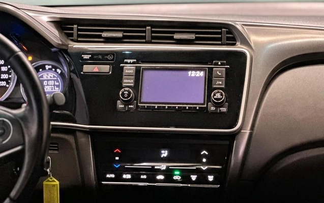 imagem-https://www.socarrao.com.br/sc-vehicle-images-prod/2762473/1789662636464-8291096_18_B_e25272d3d7.jpeg