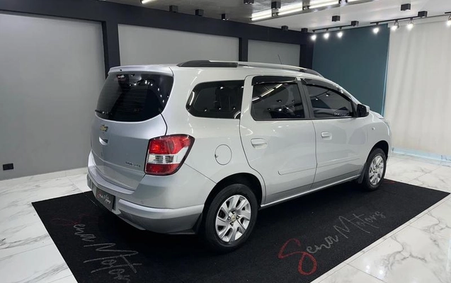 imagem-https://www.socarrao.com.br/sc-vehicle-images-prod/2762821/1789661617720-8284870_5_B_f374b4f22a.jpeg