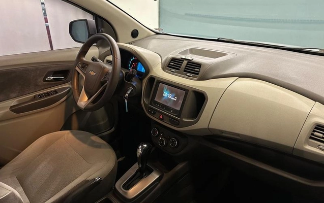 imagem-https://www.socarrao.com.br/sc-vehicle-images-prod/2762821/1789661617733-8284870_14_B_7c33190b95.jpeg