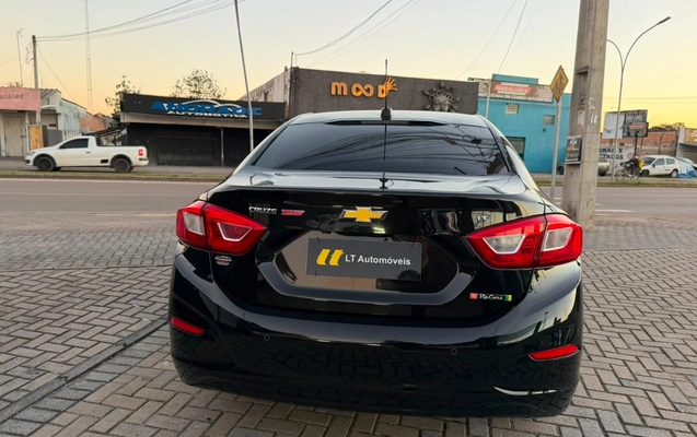 imagem-https://www.socarrao.com.br/sc-vehicle-images-prod/2762827/1784576604512-V2hhdHNBcHAgSW1hZ2UgMjAyNi0wNy0xNSBhdCAxOC4wMi41MiAoMykuanBlZw.jpeg