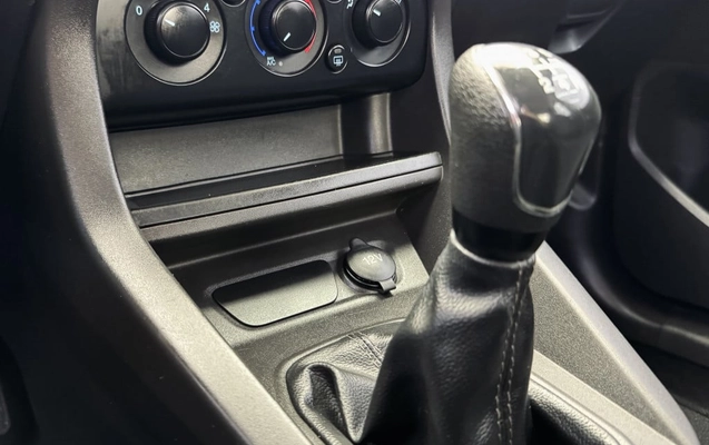 imagem-https://www.socarrao.com.br/sc-vehicle-images-prod/2763614/1784579312051-vehicle_image_1784578890_f4a40211708d22f999d5f356689aff62.jpeg