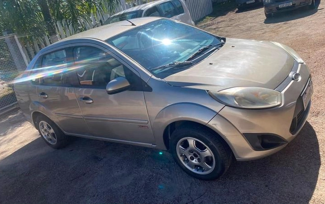 imagem-https://www.socarrao.com.br/sc-vehicle-images-prod/2763676/1790352557828-8289380_0_B_e6d7e5a168.jpeg