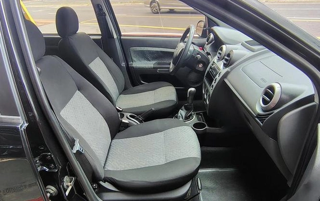 imagem-https://www.socarrao.com.br/sc-vehicle-images-prod/2763744/1788452485778-8297452_9_B_0f071b9955.jpeg