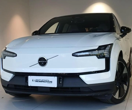 Volvo EX30 E60 Ultra (Elétrico) 2024 Branco — foto 1 de 3