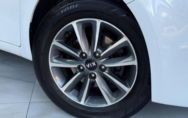 imagem-https://www.socarrao.com.br/sc-vehicle-images-prod/2764089/1788378215469-8269079_4_B_9a250be71f.jpeg