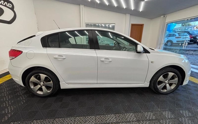 imagem-https://www.socarrao.com.br/sc-vehicle-images-prod/2766753/1784748473961-8223531_4_B_4dde2fac4d.jpeg