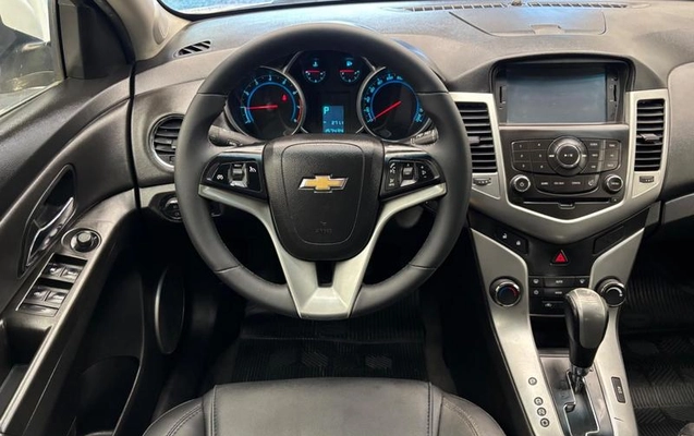 imagem-https://www.socarrao.com.br/sc-vehicle-images-prod/2766753/1784748473962-8223531_18_B_ad5c14d159.jpeg