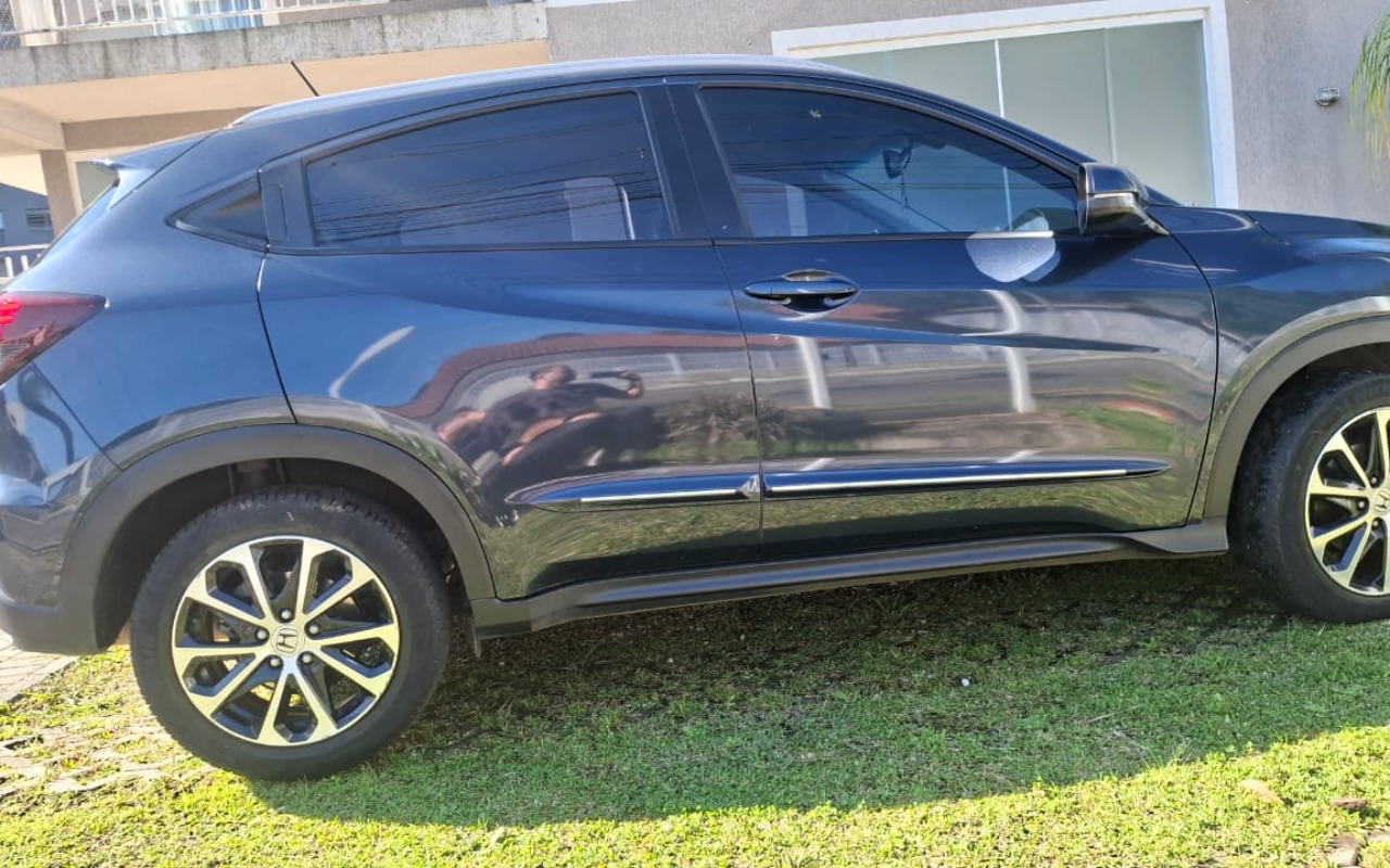 imagem-https://www.socarrao.com.br/sc-vehicle-images-prod/2775379/1784634542274-SU1HLTIwMjYwNzA5LVdBMDAwOC5qcGc.jpg
