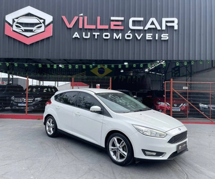 Ford Focus 2018 Branco — foto 1 de 3