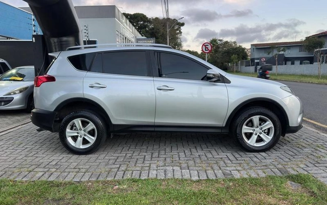 imagem-https://www.socarrao.com.br/sc-vehicle-images-prod/2776094/1789594704628-7971344_7_B_76533e74e8.jpeg