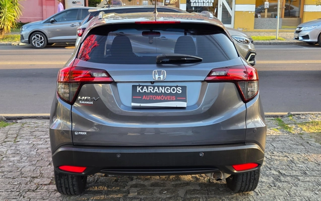 imagem-https://www.socarrao.com.br/sc-vehicle-images-prod/2776195/1784638630211-8e99863c-65aa-4006-b224-e5a6b43e51d3.jpg