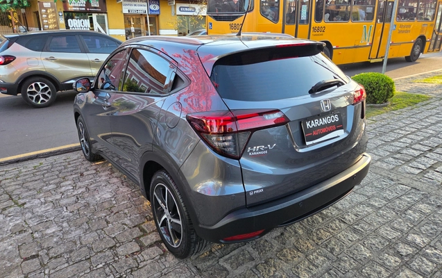 imagem-https://www.socarrao.com.br/sc-vehicle-images-prod/2776195/1784638630213-5f091765-2a9e-458d-8a2d-8c26ebe0c421.jpg