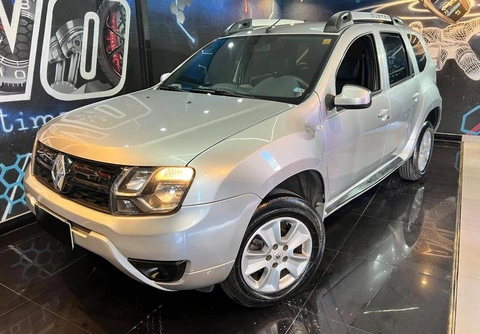 Renault Duster 2017 Prata — foto 1 de 3