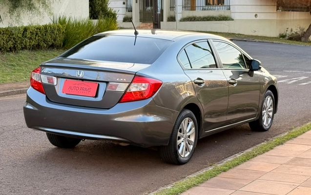 imagem-https://www.socarrao.com.br/sc-vehicle-images-prod/2776400/1784639556170-6_101158.jpg