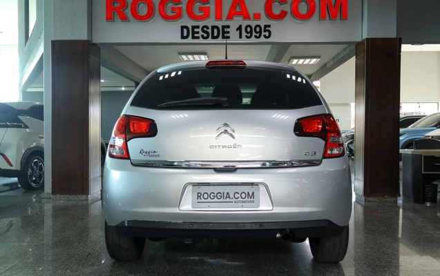 imagem-https://www.socarrao.com.br/sc-vehicle-images-prod/2776440/1784639726720-542d1386-121a-4a67-aa96-cf66861e8134.jpg