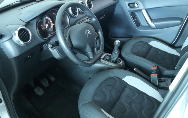 imagem-https://www.socarrao.com.br/sc-vehicle-images-prod/2776440/1784639726724-6ba47310-27ed-4e89-a582-6297bdf1d26d.jpg