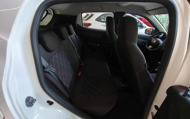 imagem-https://www.socarrao.com.br/sc-vehicle-images-prod/2776498/1787167398017-8253501_13_B_28e777811d.jpeg